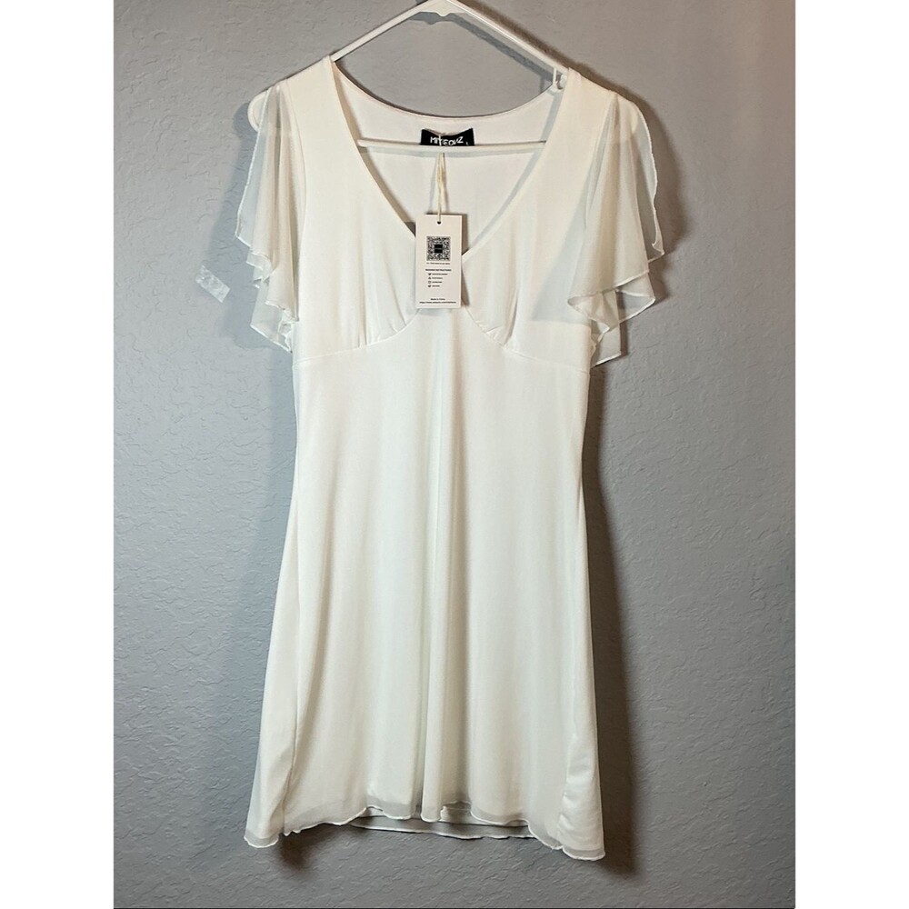 Miyednz White V-New fit Flare dress Size L  NEW WITH Tags FLUTTER SLEEVES.